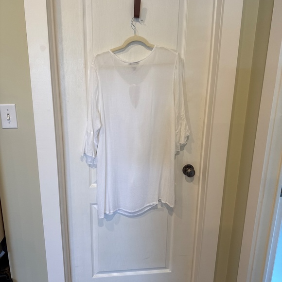 Beach Cover up - Picture 2 of 3